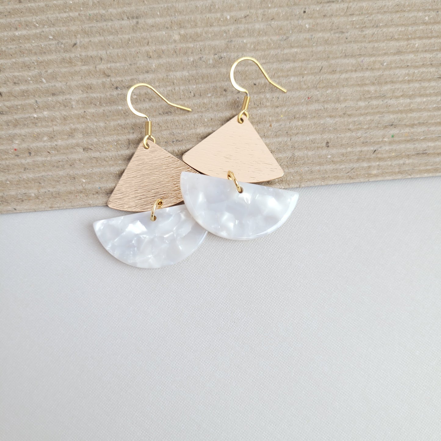 Ava Earrings - Pearl