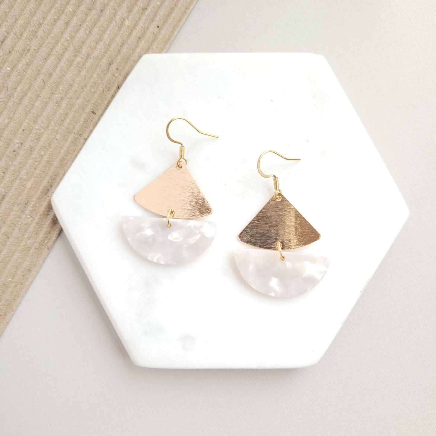 Ava Earrings - Pearl