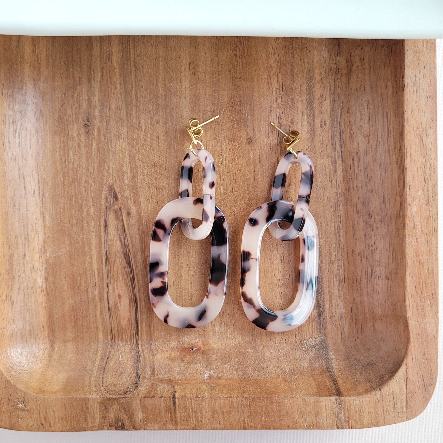 Chrissy Earrings - Blonde Tortoise