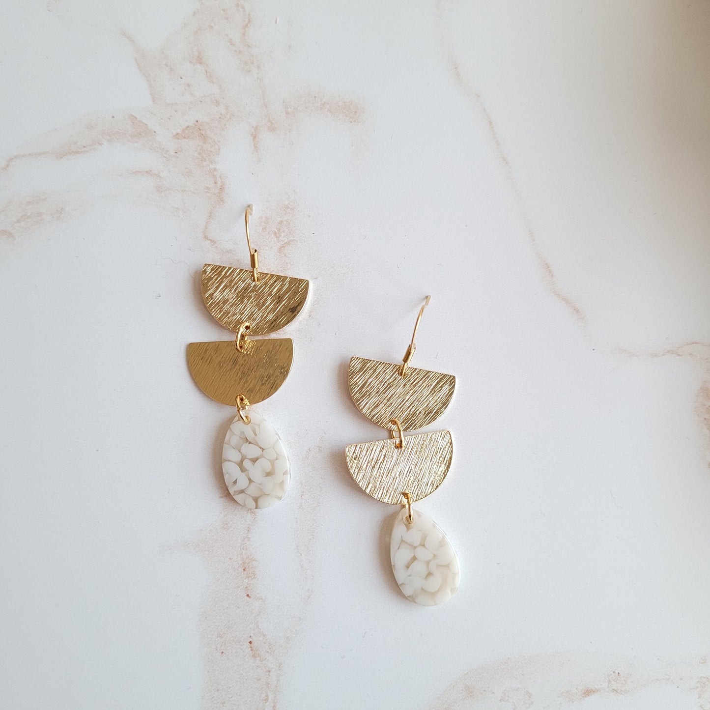 Aria Earrings - Pebble