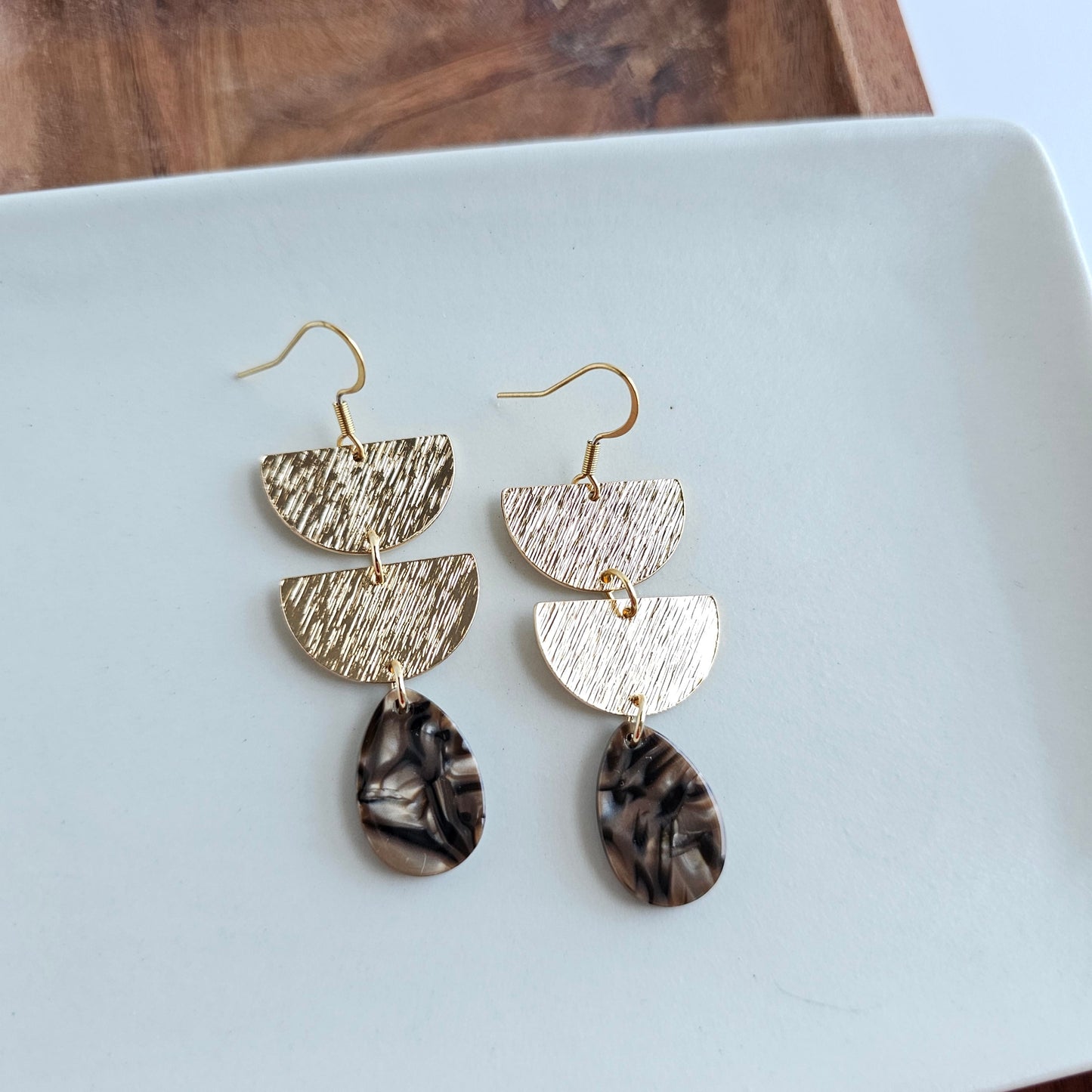 Aria Earrings - Brown Shimmer