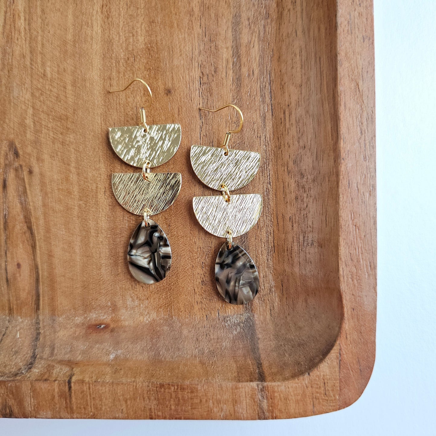 Aria Earrings - Brown Shimmer