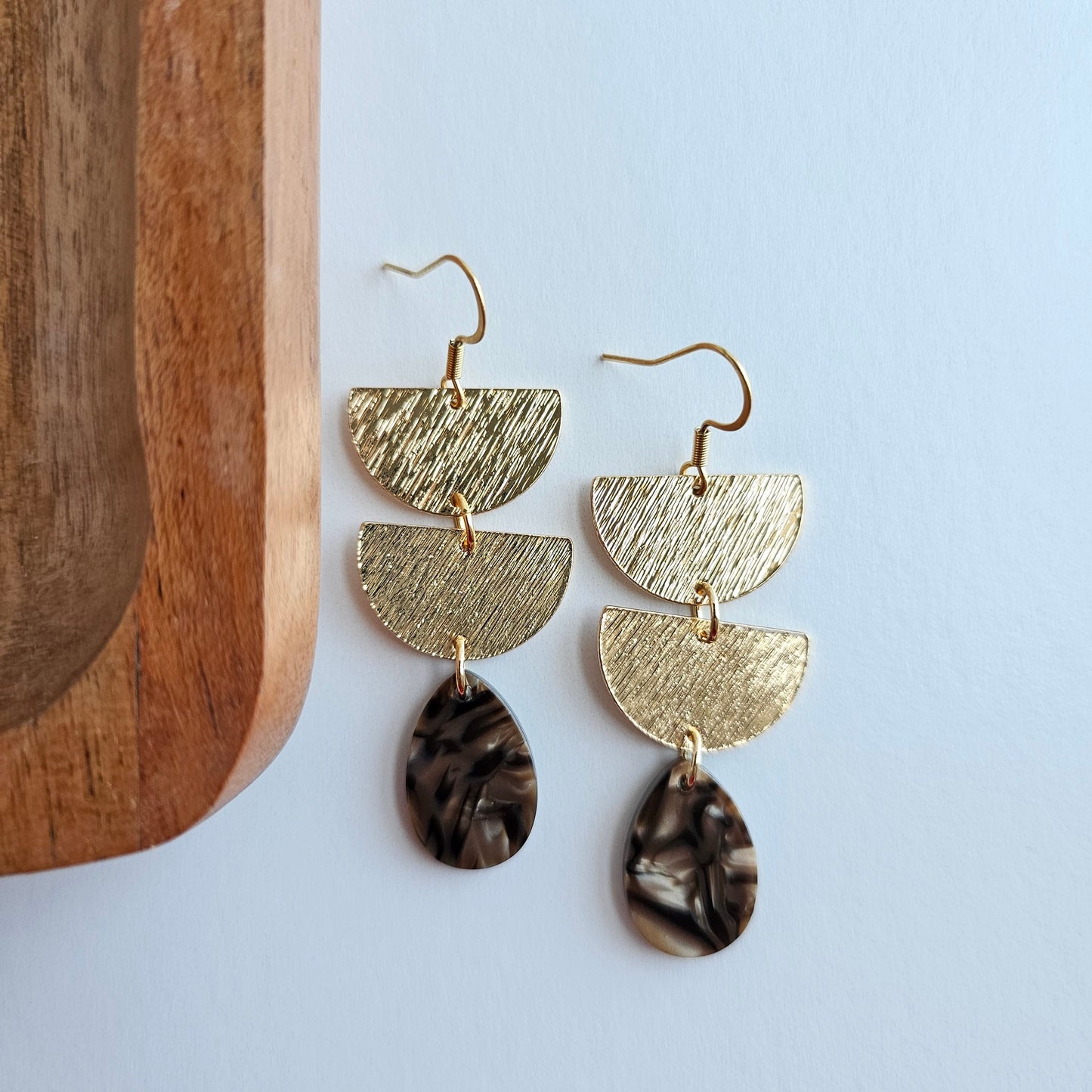 Aria Earrings - Brown Shimmer