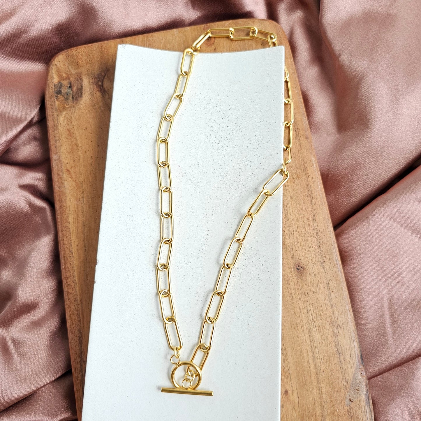 Luxe Gold Chunky Paper Clip Chain - 18"