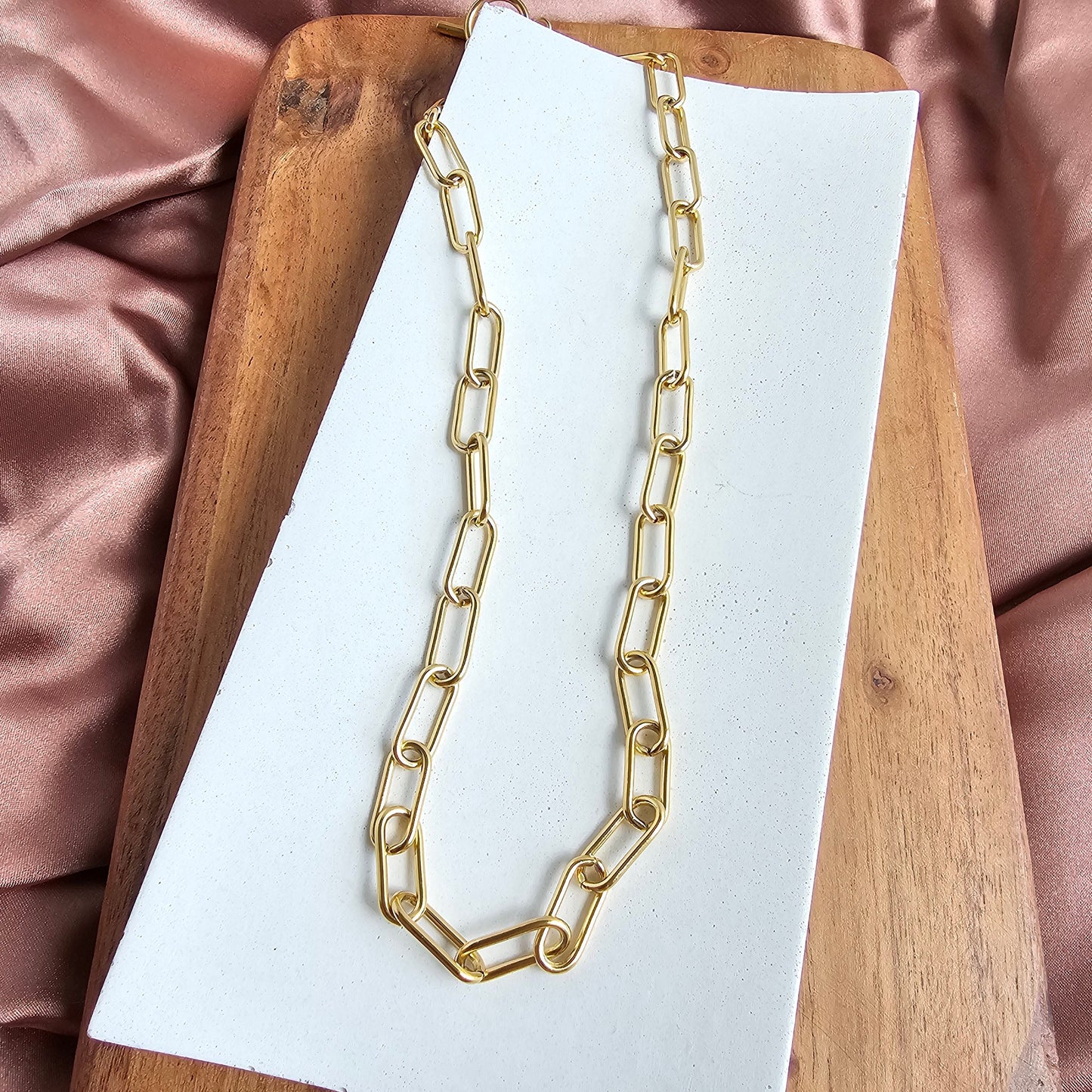 Luxe Gold Chunky Paper Clip Chain - 18"