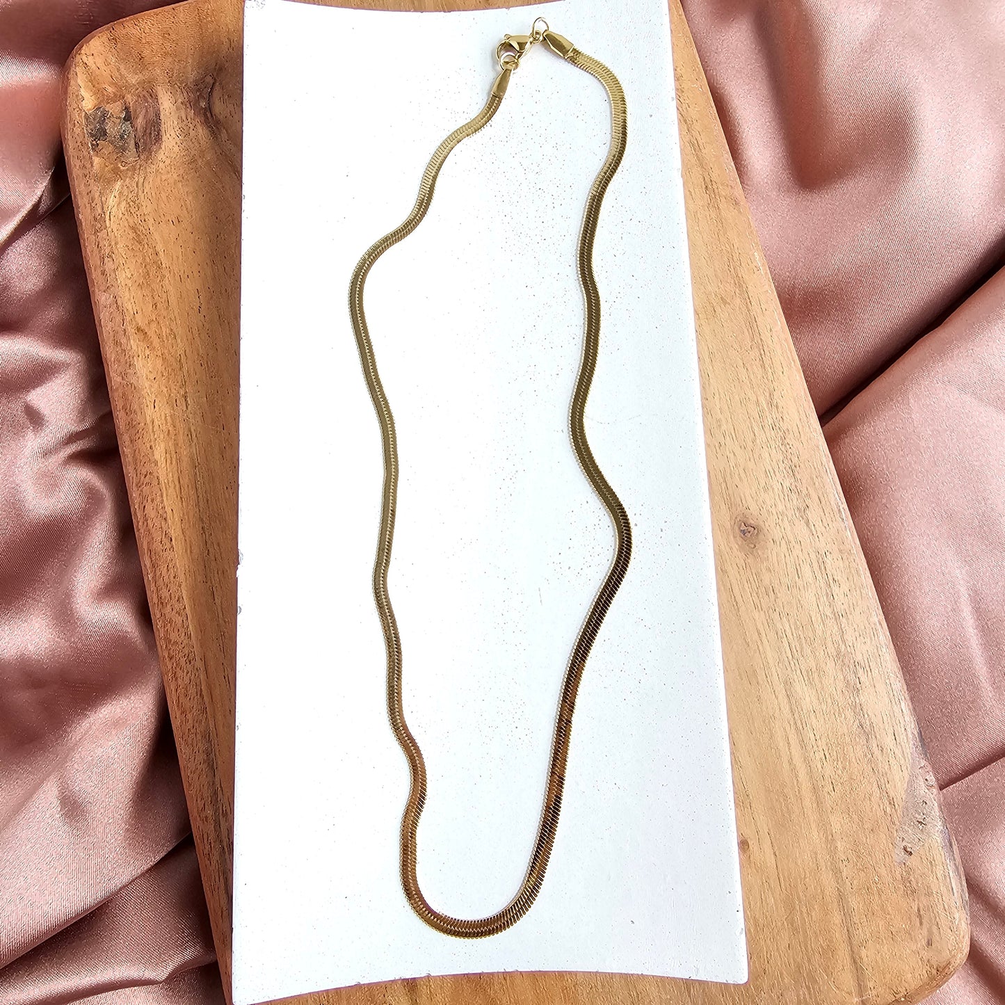 Luxe Gold Delicate Herringbone Chain - 16"