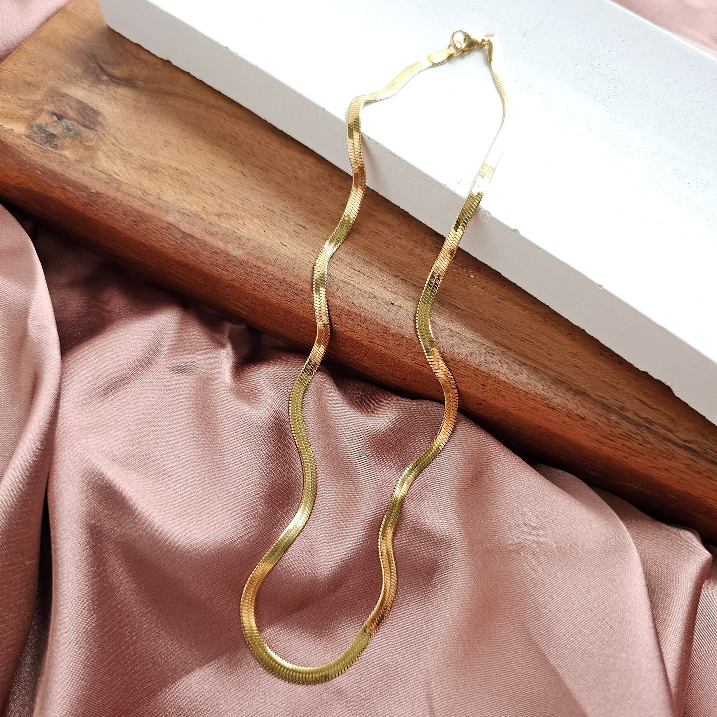 Luxe Gold Delicate Herringbone Chain - 16"