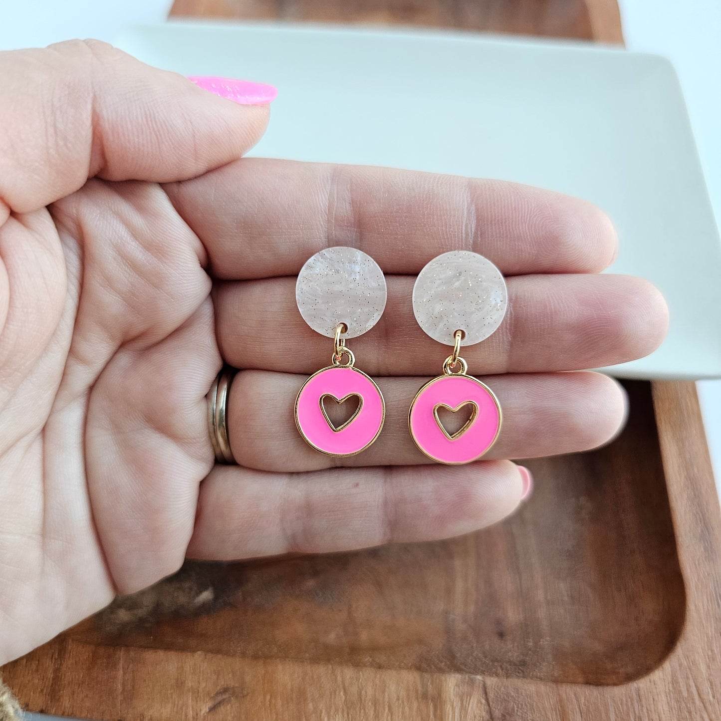 Amora Heart Earrings - Pink