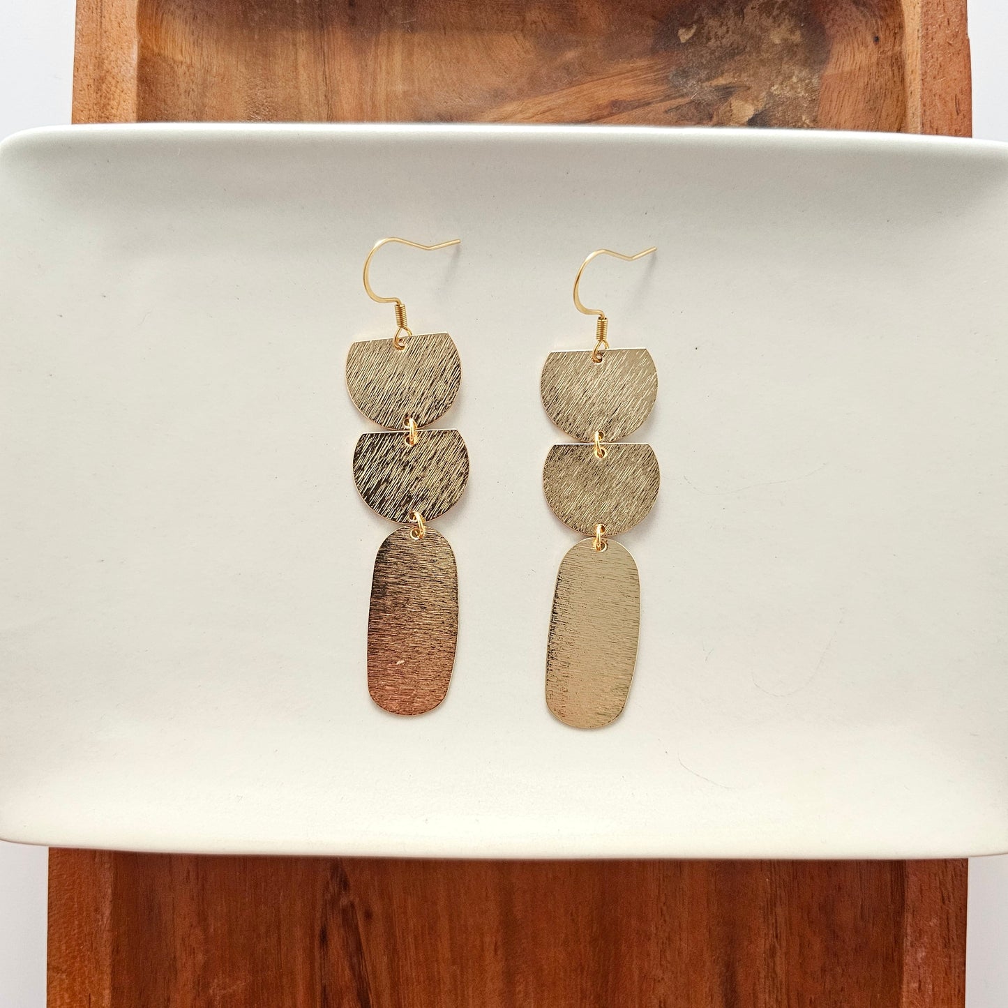 Elizabeth Earrings - Gold