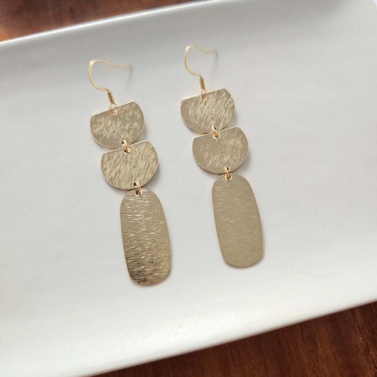 Elizabeth Earrings - Gold