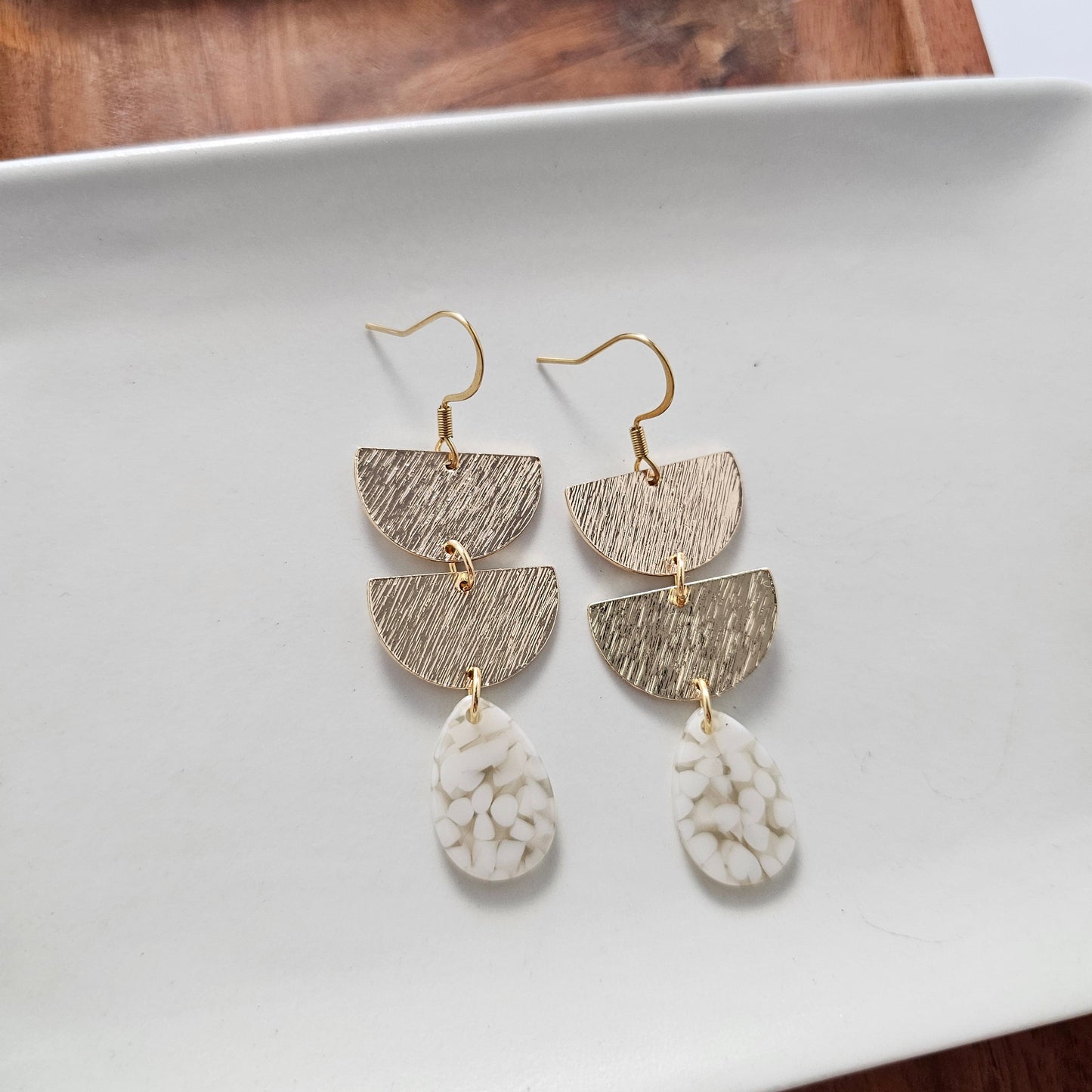 Aria Earrings - Pebble