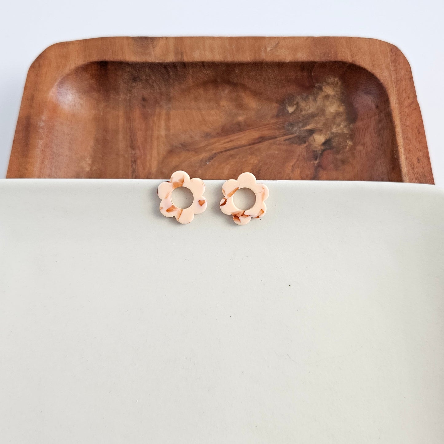 Flower Studs - Peach