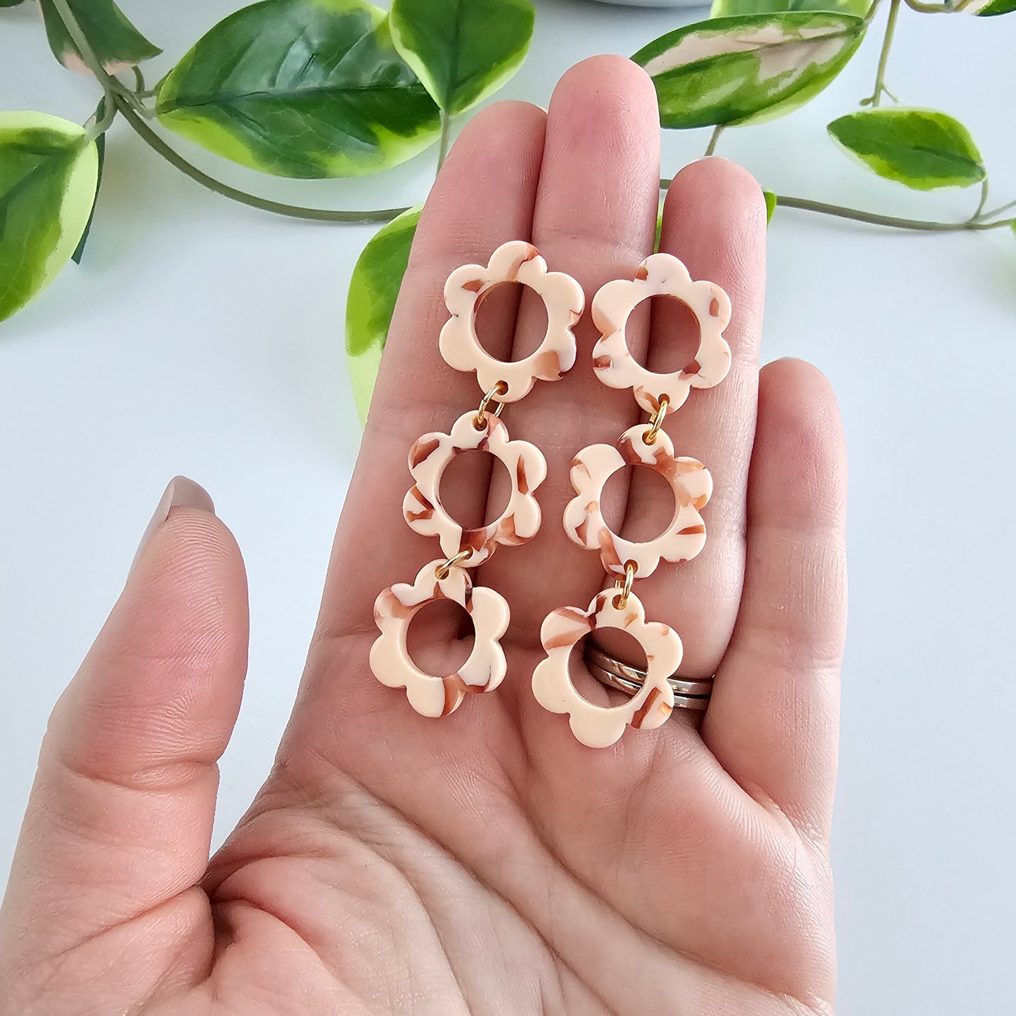 Delilah Earrings - Peach