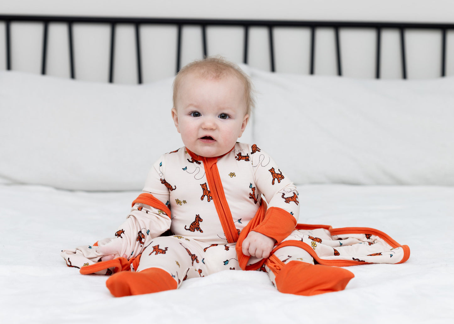 The Wonderful Thing About Tiggers - Long Sleeve Zipper Sleep Romper