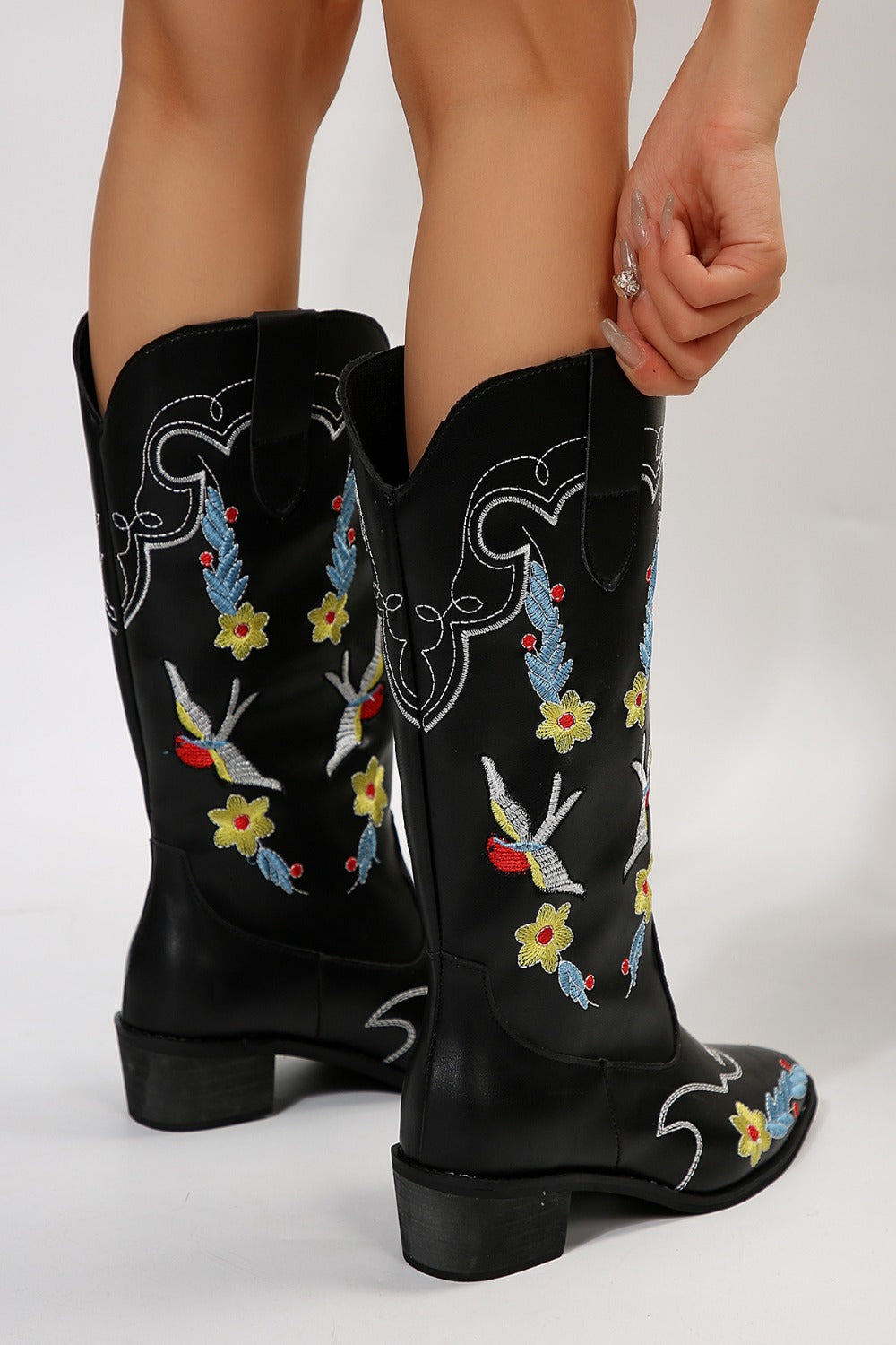 Embroidered Point Toe Block Heel Boots