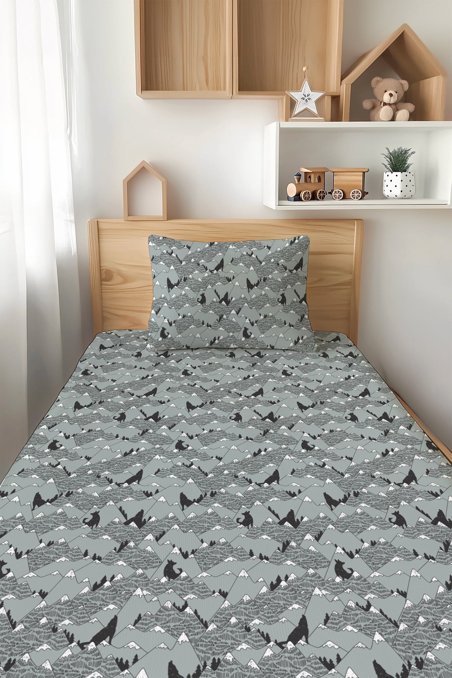 Howling Hills (Mountain) Twin Fitted Sheet and Pillowcase Set