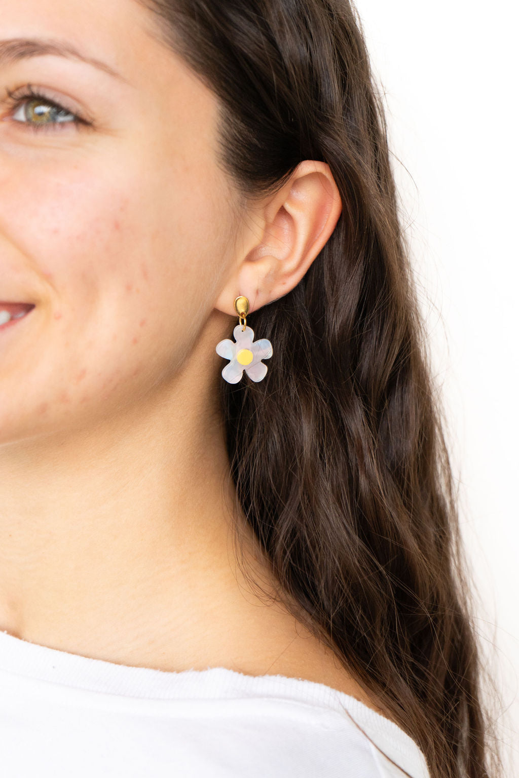 Dainty Daisy Earrings