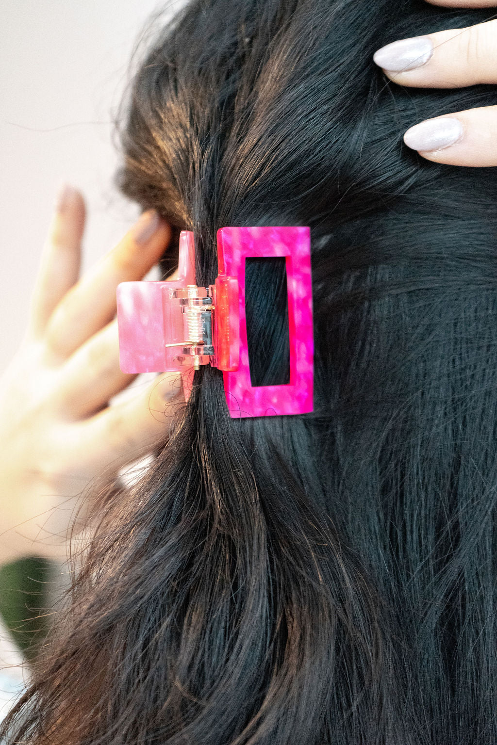 Carly Hair Claw - Hot Pink